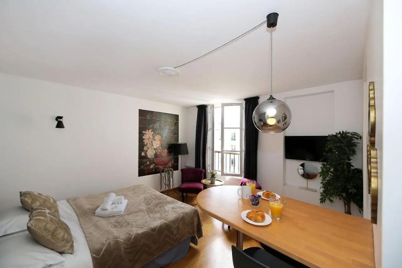 502- Studio De Charme Dans Quartier Anime Paris 5 Appartamento