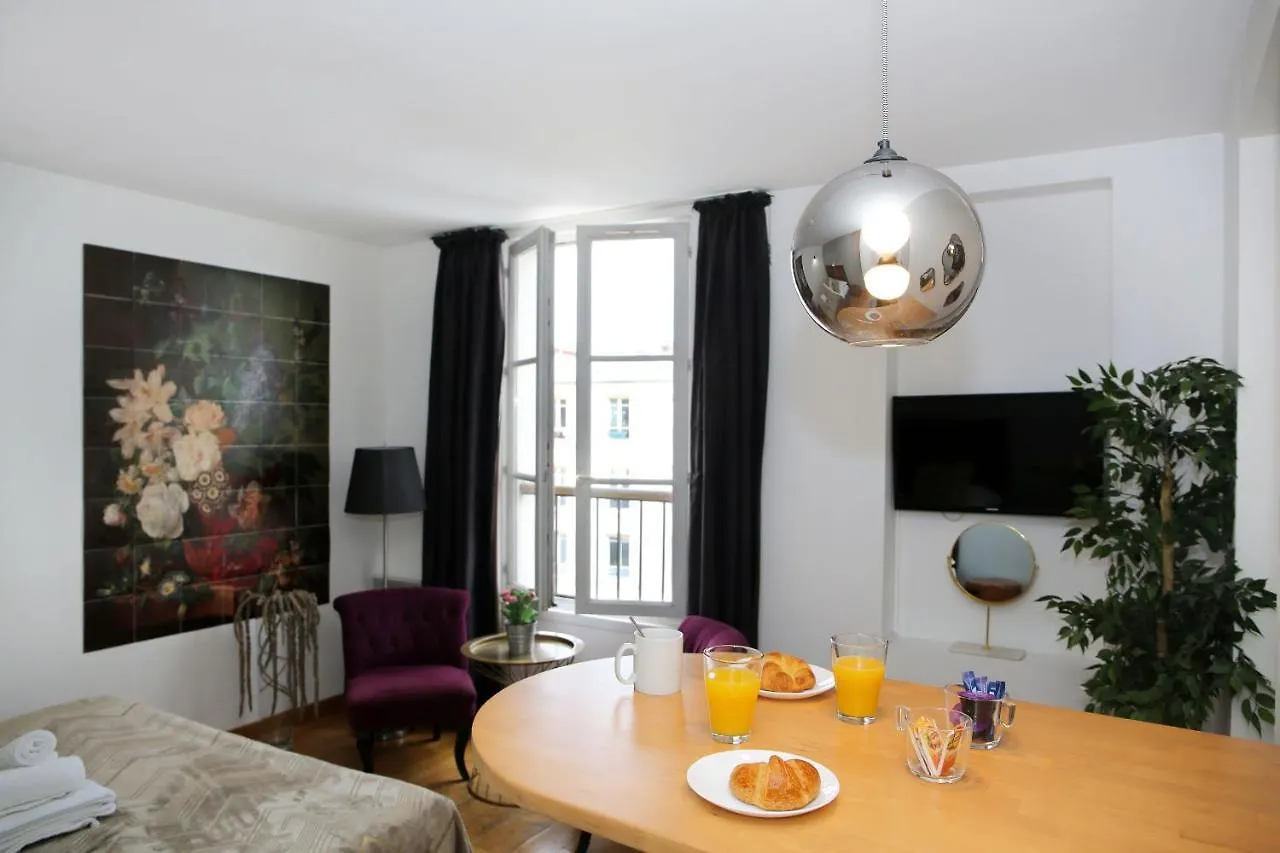 502- Studio De Charme Dans Quartier Anime Paris 5 Appartamento