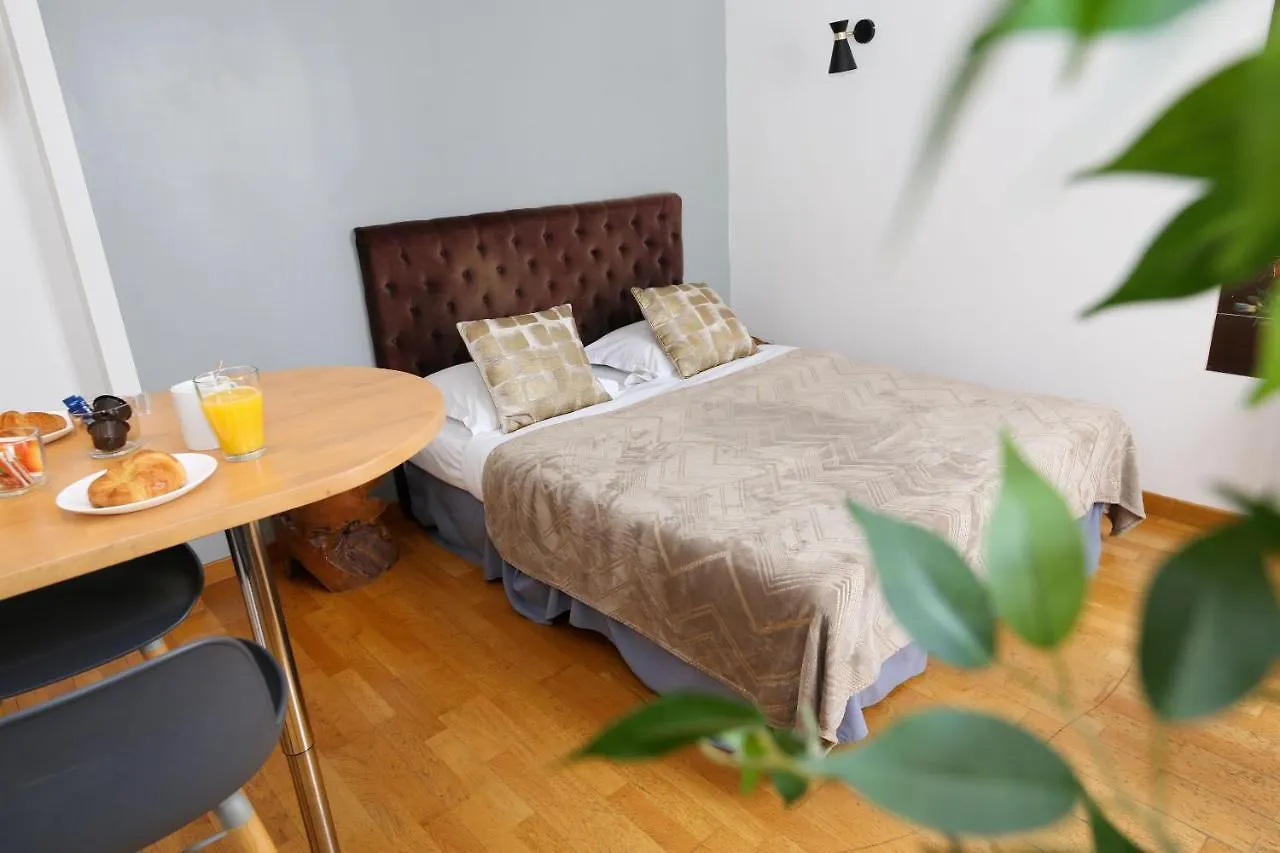 502- Studio De Charme Dans Quartier Anime Paris 5 Appartamento